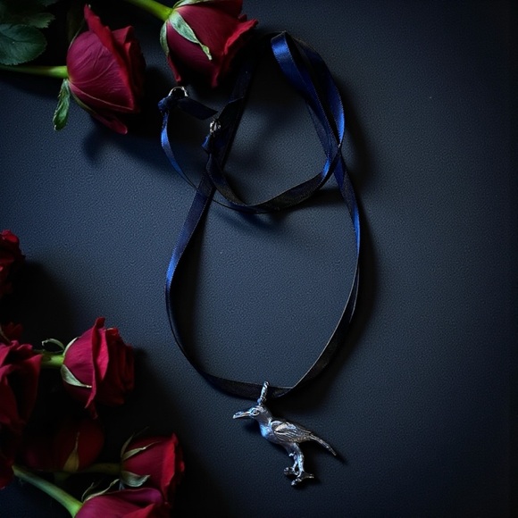 Raven Pendant Satin Ribbon Choker Necklace Enchanting Whimsical Gothic - Picture 8 of 17